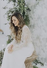 Image 8 - Blushing Bride + a Floral Dream – Romantic Bridal Inspiration in Styled Shoots.