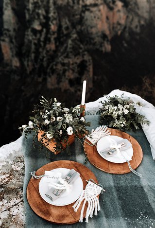 Image 33 - Boho Winter Romance on the edge of the world – Papigo Alps Elopement in Styled Shoots.