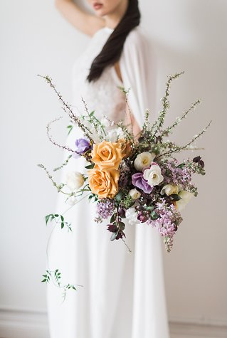 Image 19 - Understated Elegance: A Springtime Styled Elopement in Vancouver in Styled Shoots.