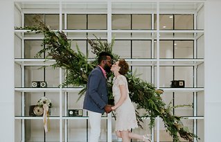 Image 11 - Urban + Retro: A Chicago Styled Elopement in Styled Shoots.